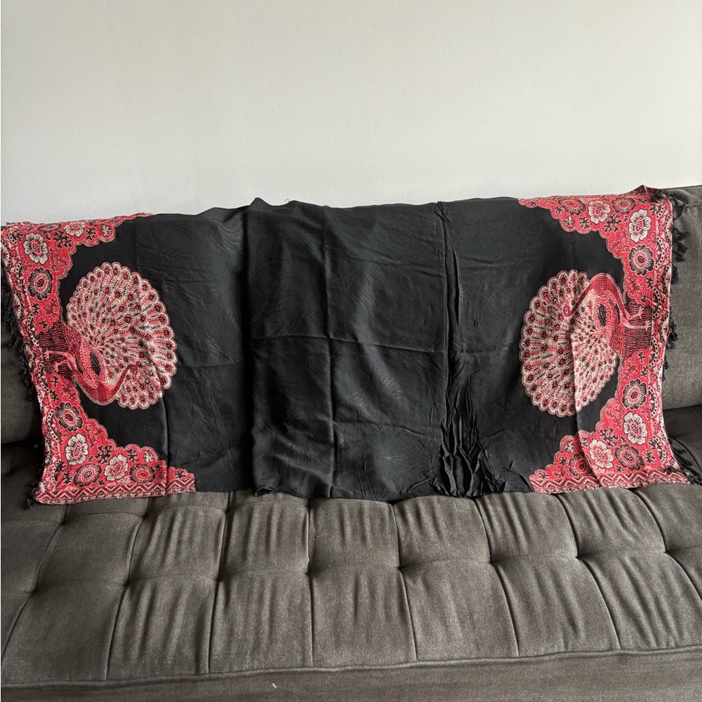 Black and Red Patterned shawl/wrap